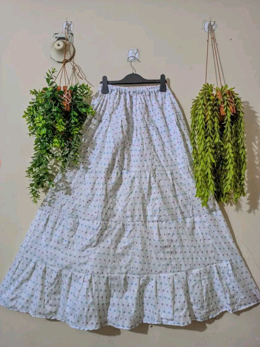 White LONG SKIRT